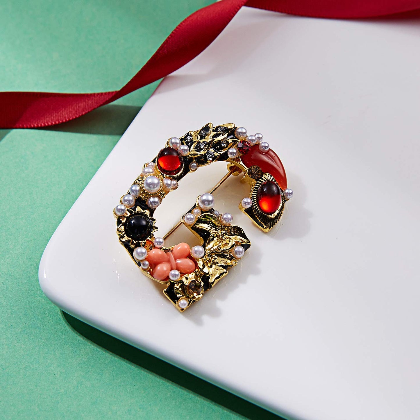 RINHOO Crystal Pearl Initial Brooch Gold Plated Enamel Colorful Letter Alphabet Breastpin Pin Jewelry for GIFTS (Letter -G)