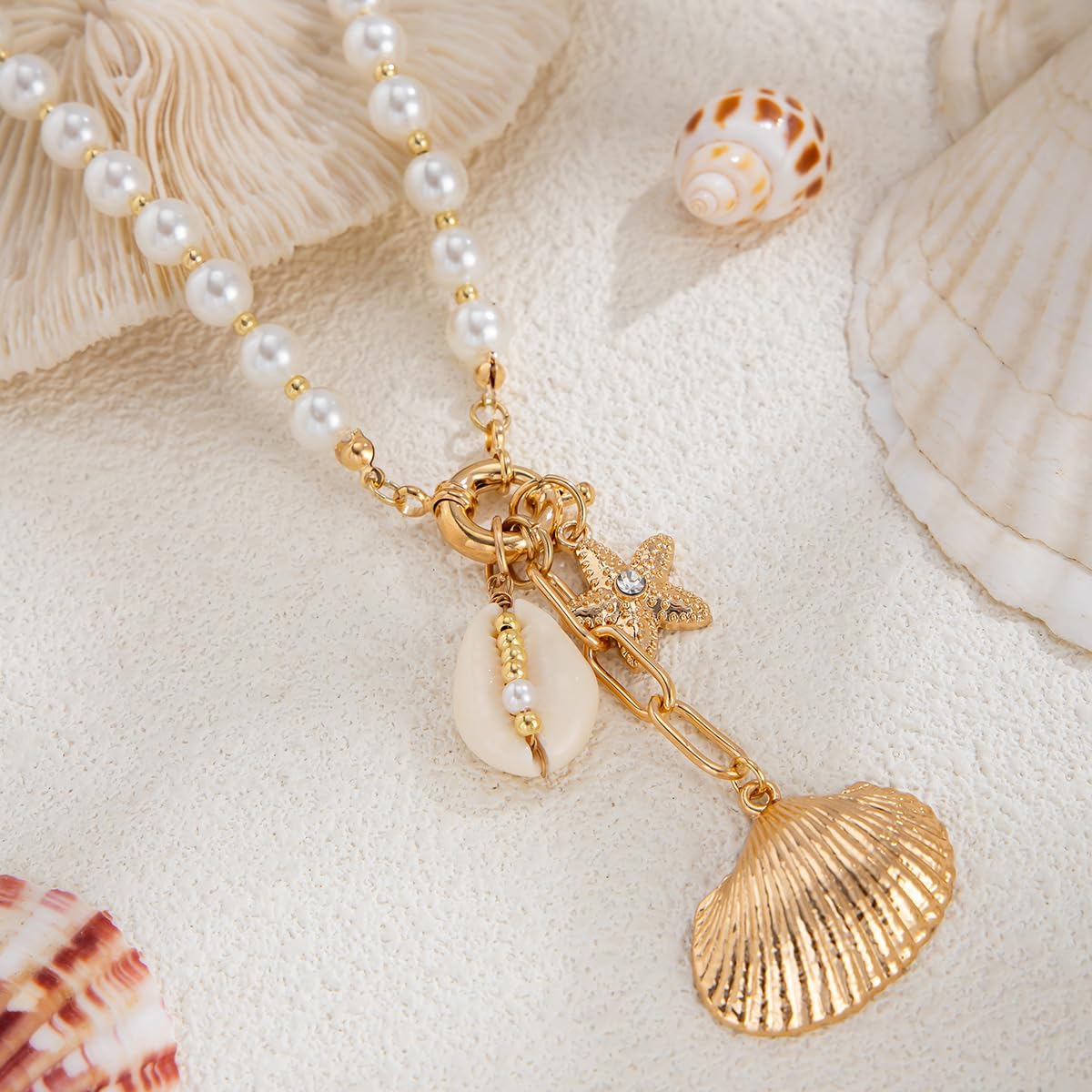 Seashell Necklace Beach Jewelry for Women Starfish Fish Necklace Boho Pearl Choker Sea Shell Necklaces for Women Beach Necklaces Summer Vacation Jewelry (Style3)