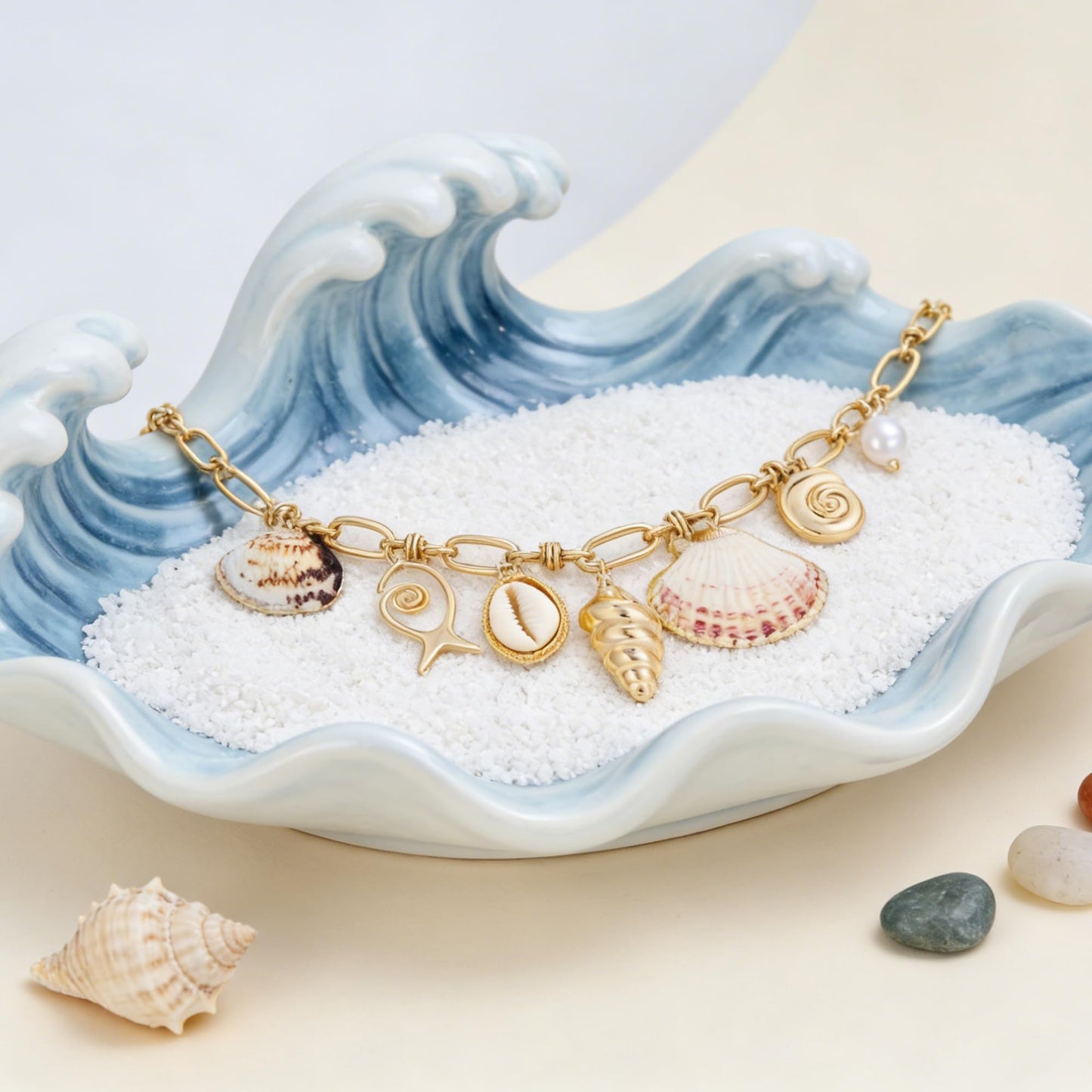 ENSKEFEN Chunky Sea Shell Necklace for Women Trendy Boho Shell Conch Starfish Charm Necklaces Summer Beach Chain Necklace Seashell Jewelry