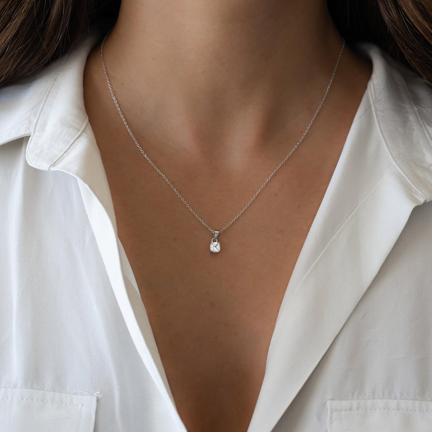 CUEZIY Dainty Necklaces for Women Cute Station Choker Necklace Cubic Zirconia Simulated Diamond Necklace Simple Layering CZ Necklace Trendy Jewelry Gifts (Square, Silver)