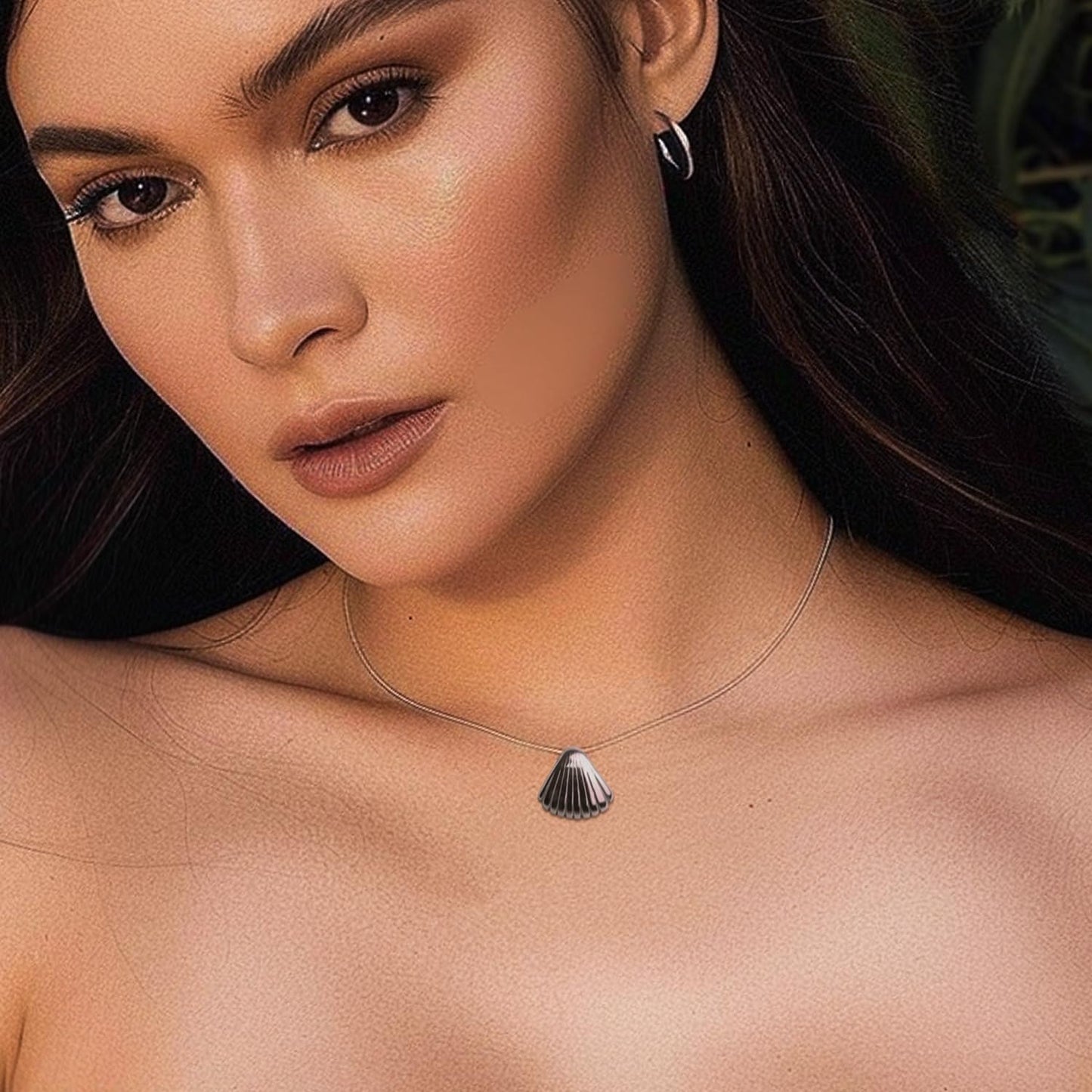 Frigotine Dainty Silver Shell Pendent Necklace for Women, Trendy Simple Statement Seashell Textured Adjustable Snake Chain Choker Summer Beach Jewelry Gifts