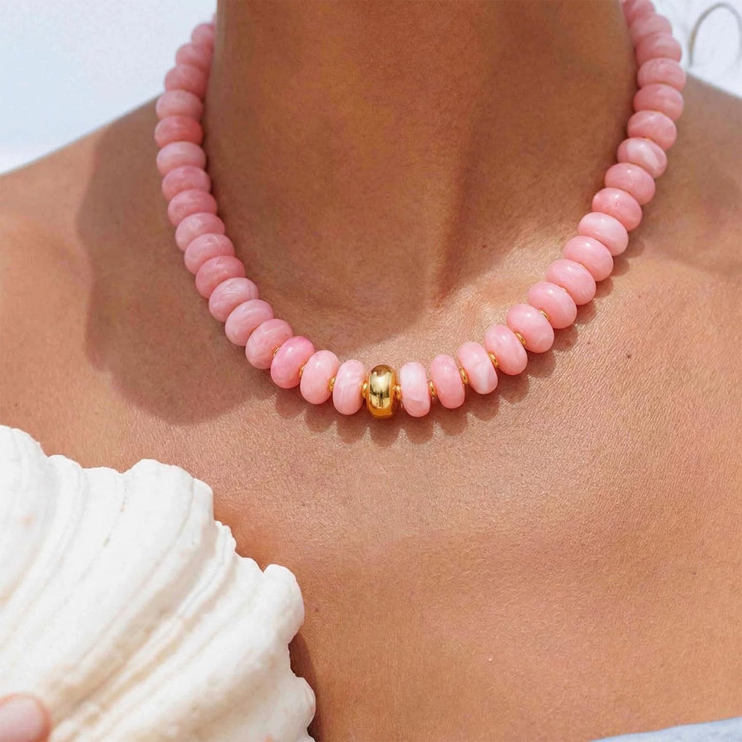 HolidayQbee Beaded Necklace for Women Chunky Beaded Choker Necklace Boho Oval Pink Big Bead Statement Necklaces Fashion Trendy Summer Beach Jewelry Gifts