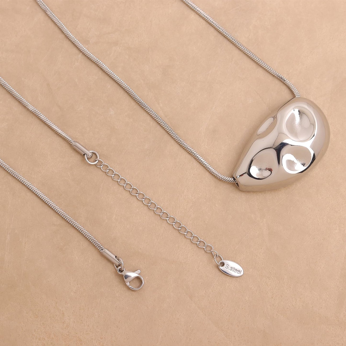 Frigotine Chunky Silvery Teardrop Pendant Necklace for Women, Trendy Statement Thick Adjustable Hammered Hollow Long Chain Necklaces Fall Winter Prom Jewelry Gift