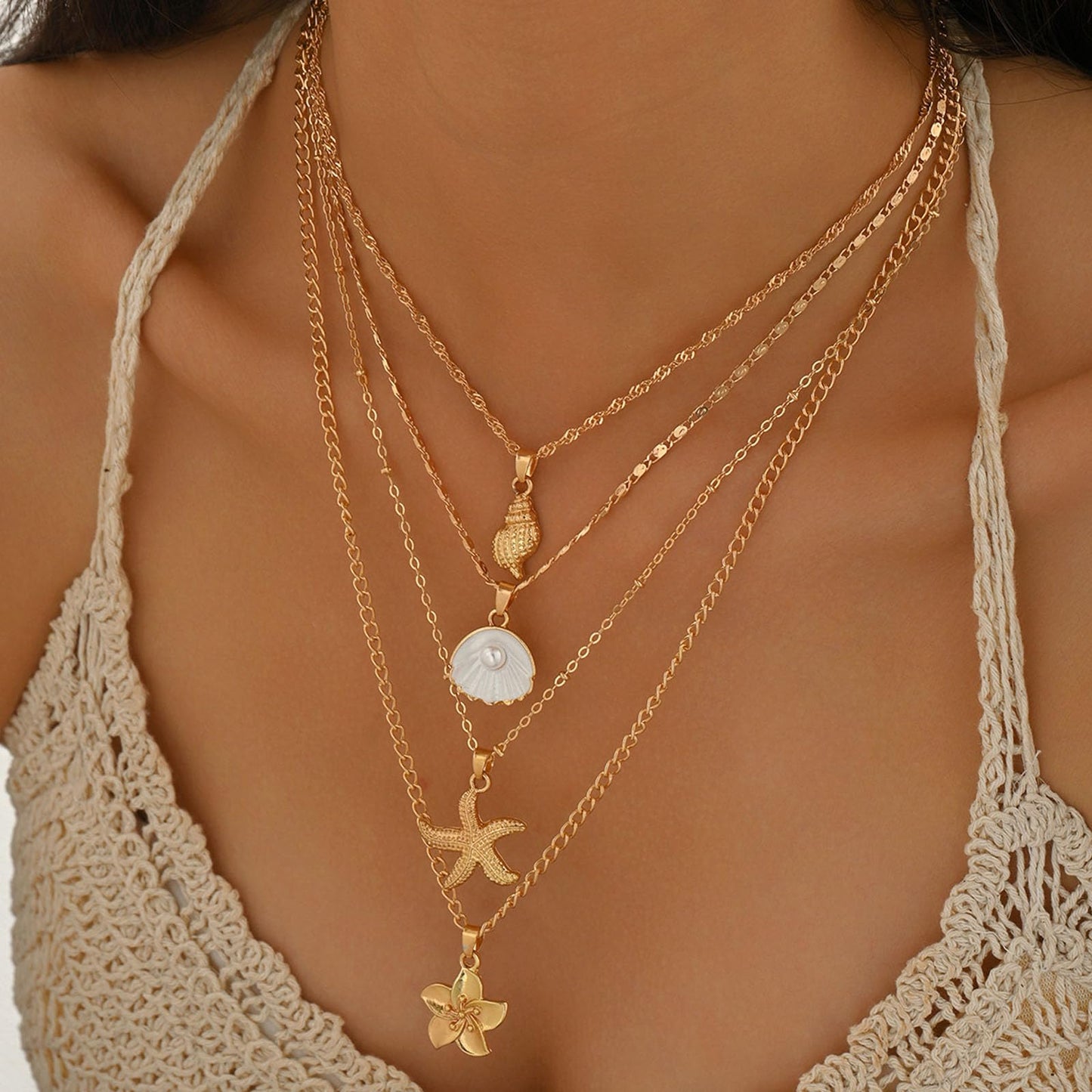 Gold Starfish Shell Necklace for Women Boho Layered Seashell Conch Shell Pearl Pendant Necklaces Set Bohemain Starfish Beach Necklaces Stack Beachy Summer Jewelry Outfits Accessories