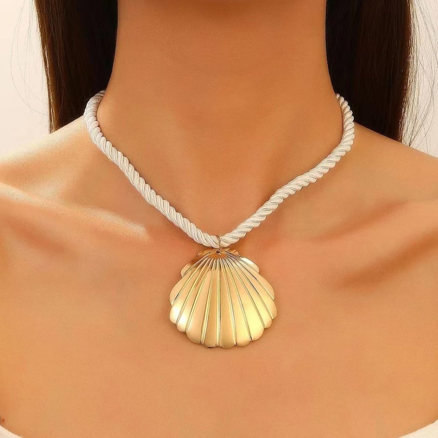 Frodete Starfish Necklace for Women Beach Necklaces Jewelry Layered Choker Drop Dangle Summer Vacation Outfits Theme Conch Seashell Accessories Ocean Pendant Dress Costume