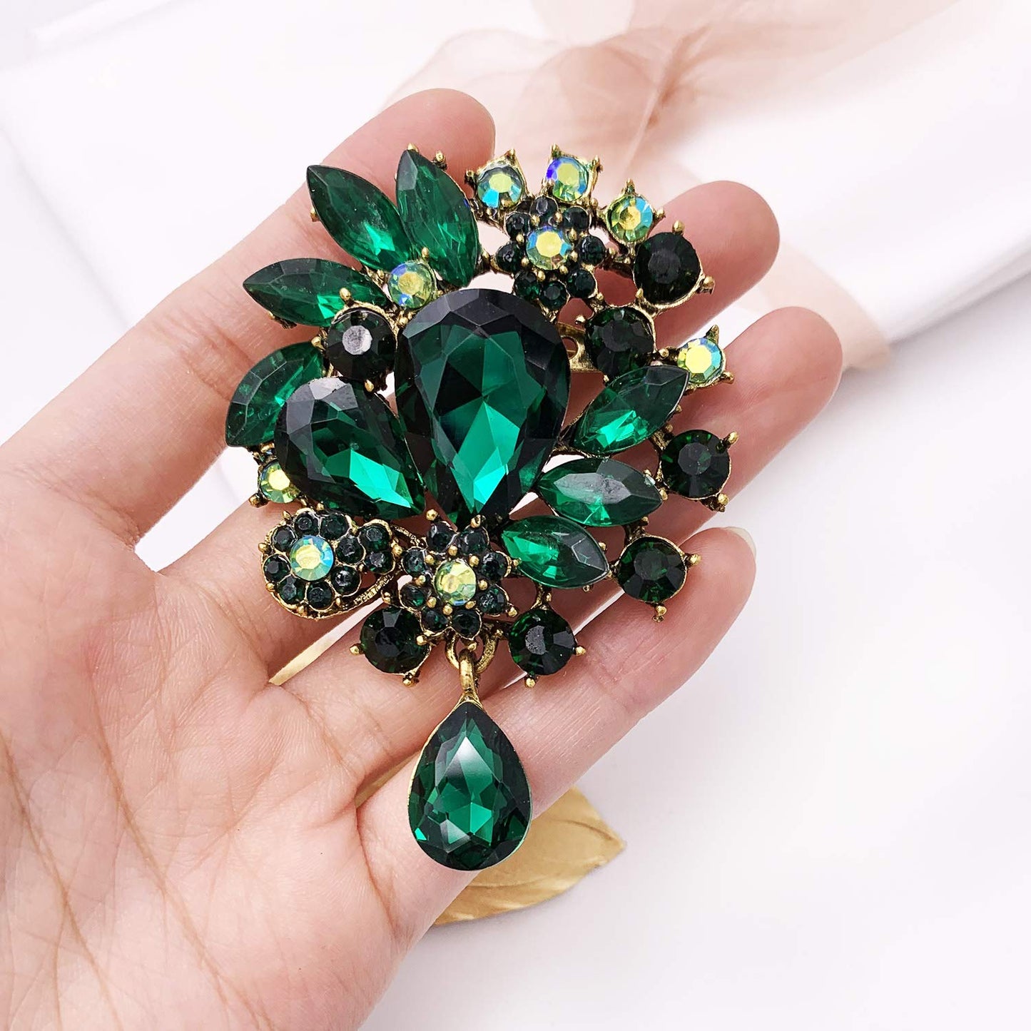 LAXPICOL Wedding Bridal Big Green Crystal Rhinestone Bouquet Teardrop Brooch Pin for Women Golden Tone
