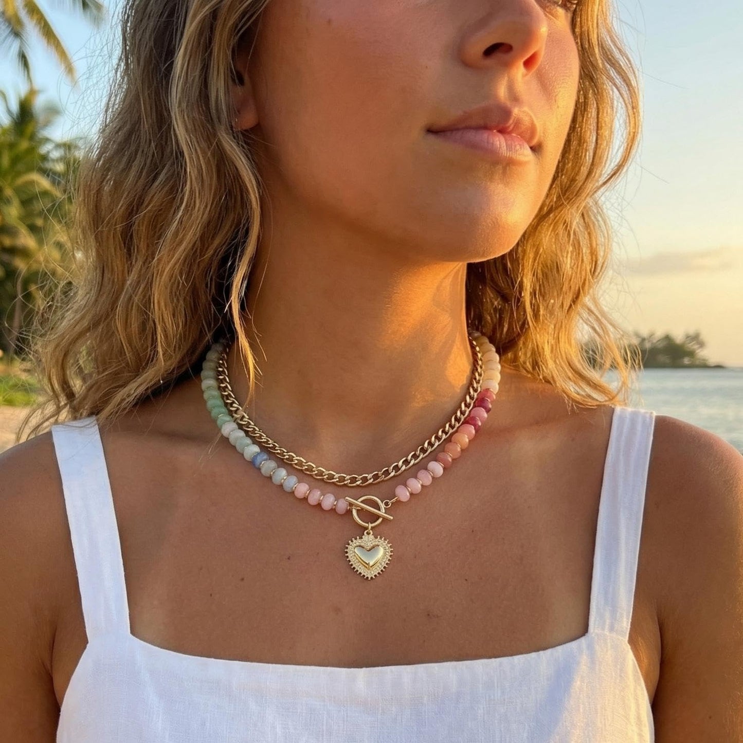 Frigotine Chunky Heart Necklace for Women, Pastel Blue Pink White Resin Beaded Choker with Gold Puffy Heart Pendant, Double Layer Chain Layered Statement Jewelry Gift