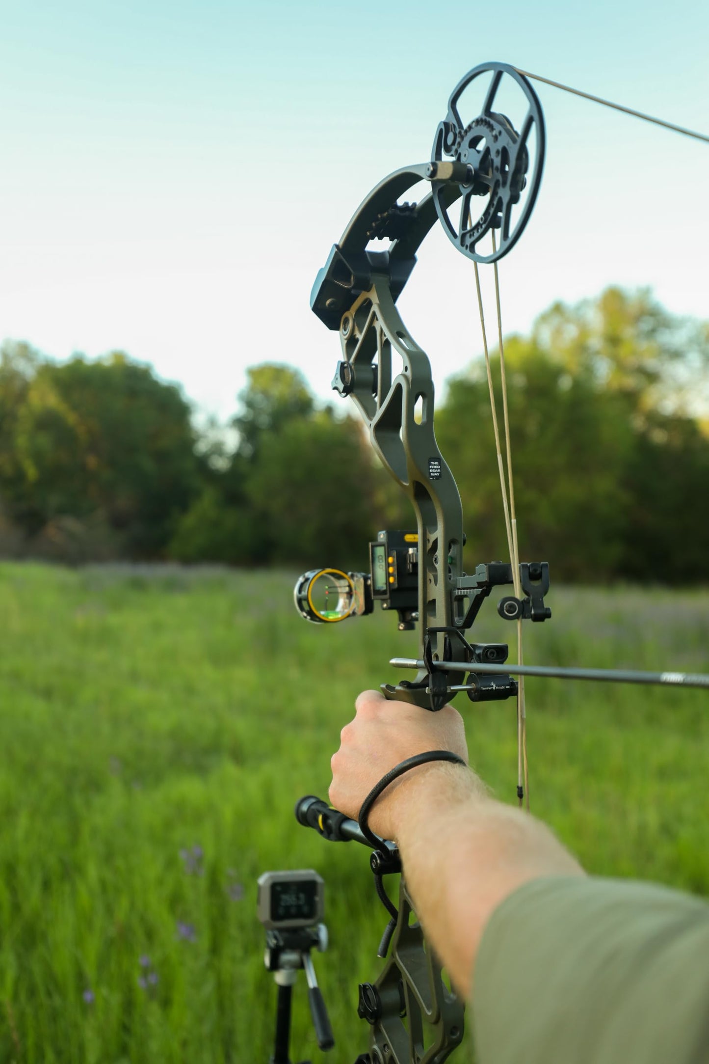 Trophy Ridge Sync MD Drop Away Archery Arrow Rest, Right Hand