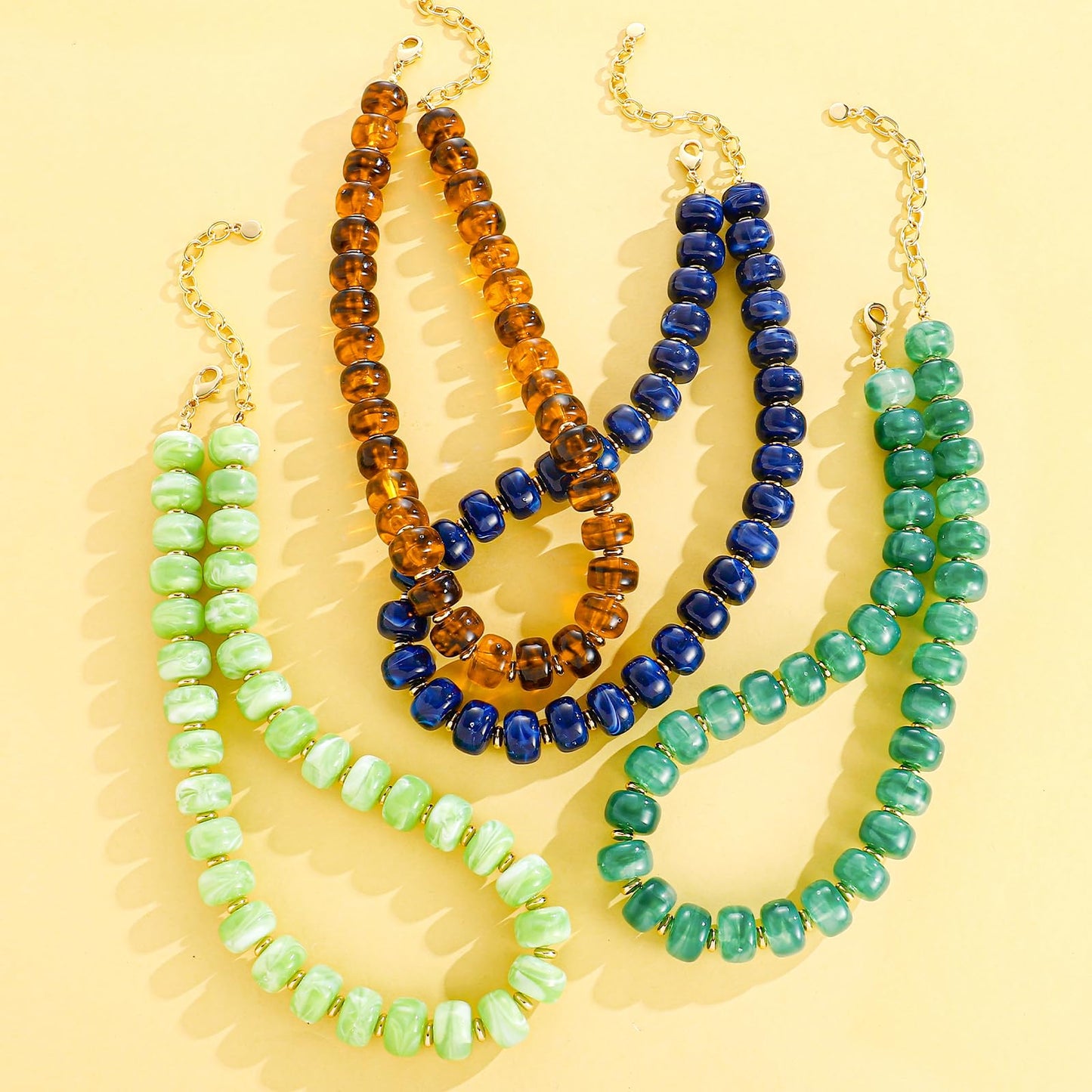 HolidayQbee Beaded Necklace for Women Boho Bead Chunky Necklace Big Bead Necklace Fashion Trendy Summer Green Resin Beaded Necklaces Jewelry Gifts