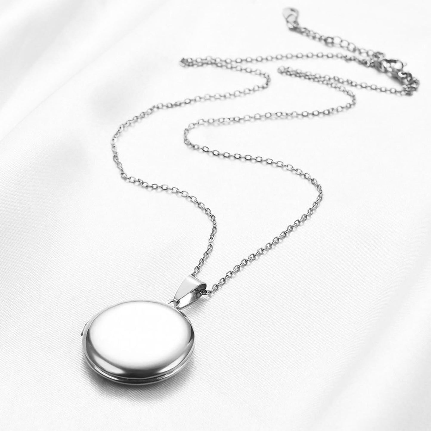 PHOCKSIN Locket Necklace for Women that Holds Pictures| Round Photo Locket for Girlfriend I Love you to the Moon and Back Nice Gifts for Mom