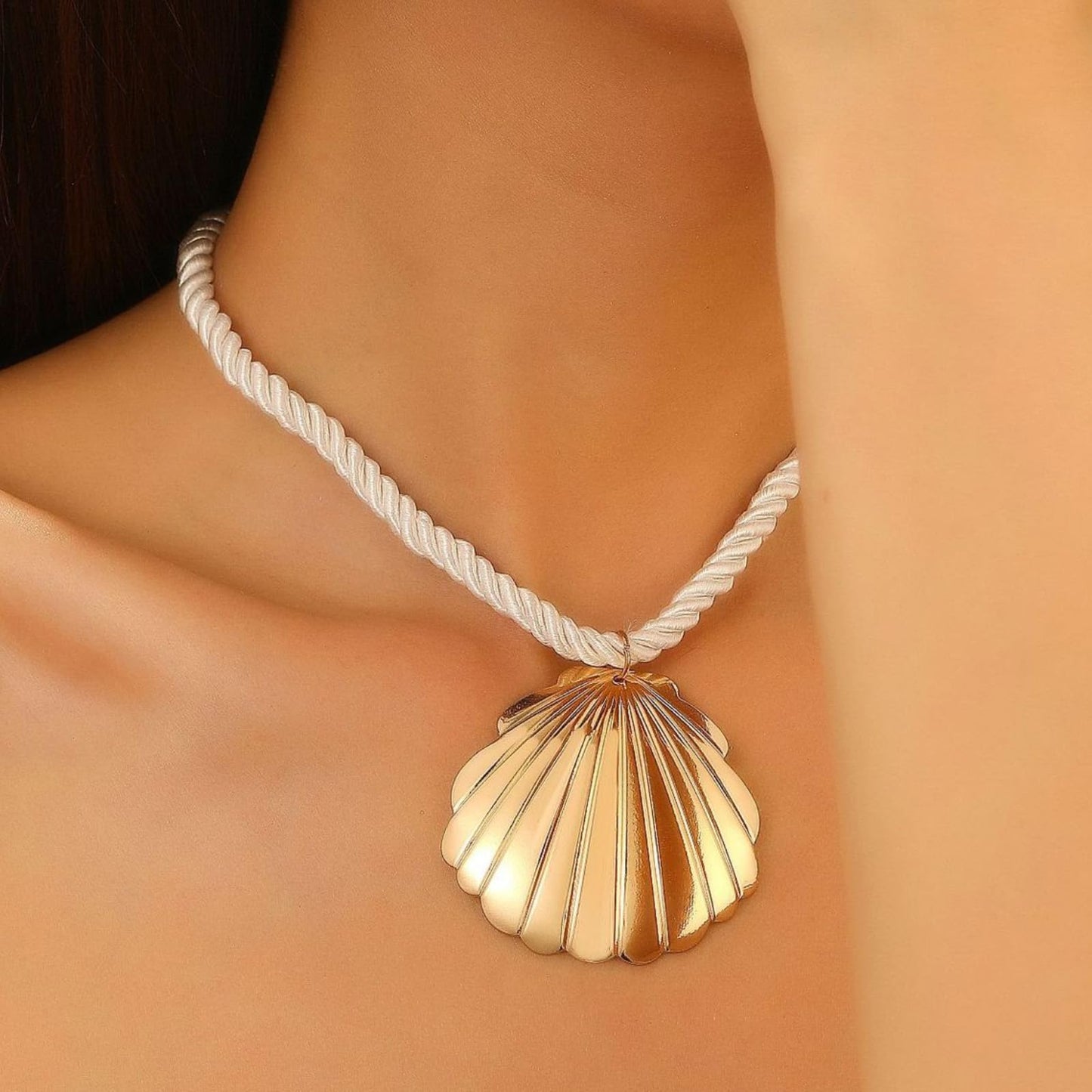 Frodete Starfish Necklace for Women Beach Necklaces Jewelry Layered Choker Drop Dangle Summer Vacation Outfits Theme Conch Seashell Accessories Ocean Pendant Dress Costume