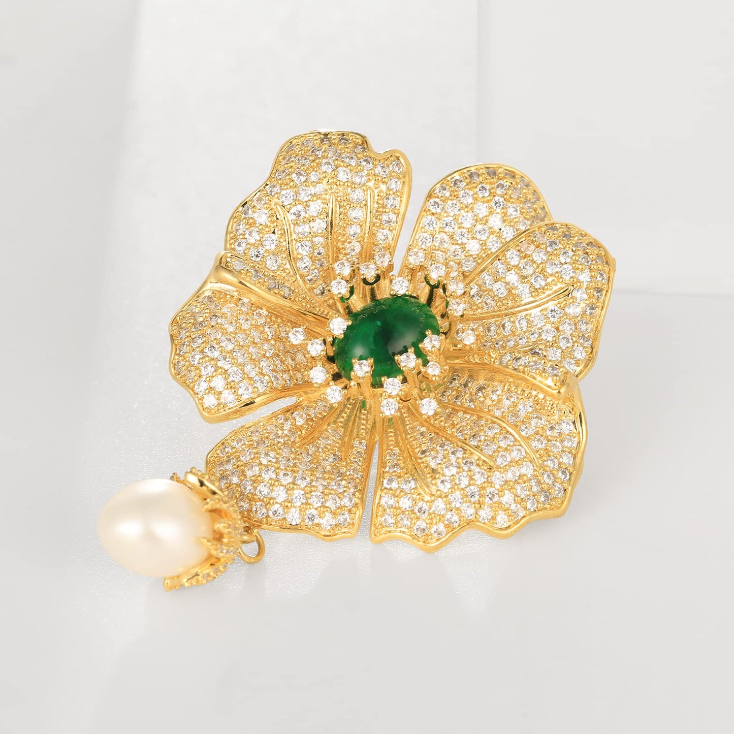 AILONMEI Floral Series Elegant Brooch Pins For Woman Fashion Jewelry, Large Vintage Costume Broches Christmas Gift (Camellia, Gold)