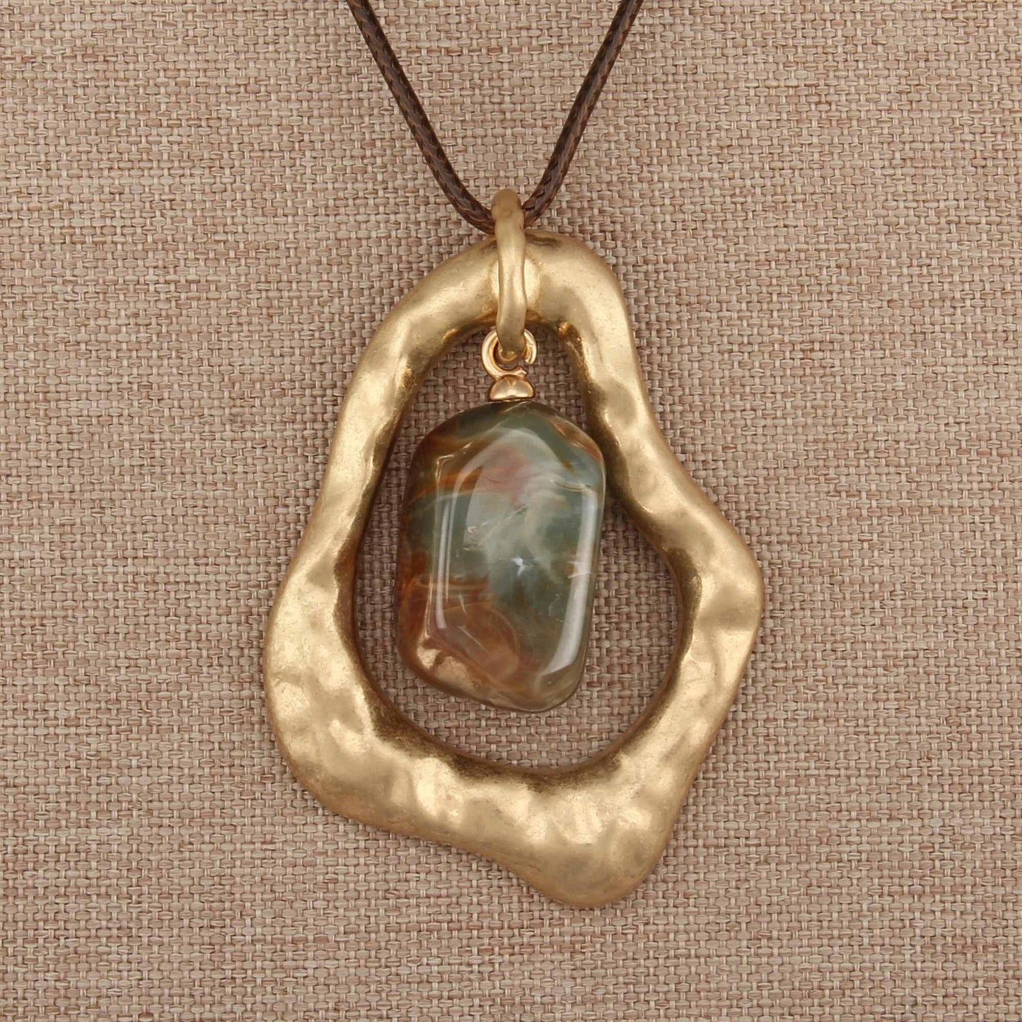 joymiao Vintage Pendant Necklace Women Chunky Gold Boho Necklace Large Vintage Bohemian Statement Boho Necklaces with Resin Stone Hippie Jewelry