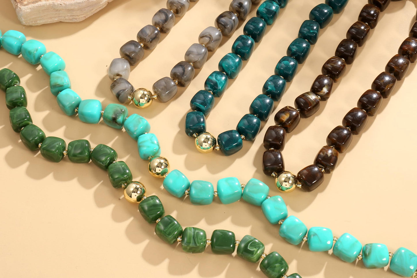 BREPINE Dark Green Chunky Necklaces for Women Multicolored Large Square Resin Beads Necklace Trendy Bold Statement Beaded Summer Candy jelly Vacation Choker