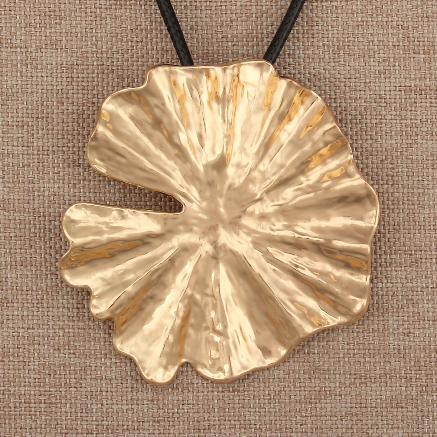 joymiao Large Pendant Necklaces for Women Boho Long Necklace Chunky Boho Necklaces for Women Long Wrap Choker Necklace with Gold Pendant Vintage Jewelry