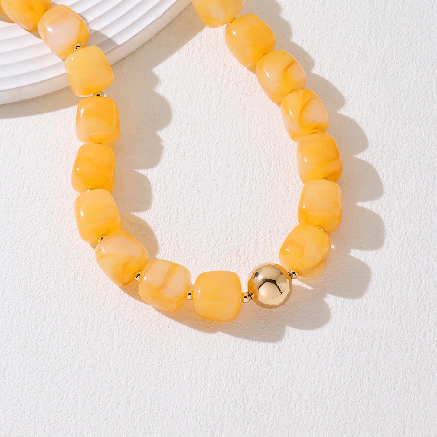WOWORAMA Yellow Chunky Beaded Necklace for Women Yellow Large Square Resin Bead Necklaces Trendy Chunky Statement Choker Necklace Holiday Jewelry