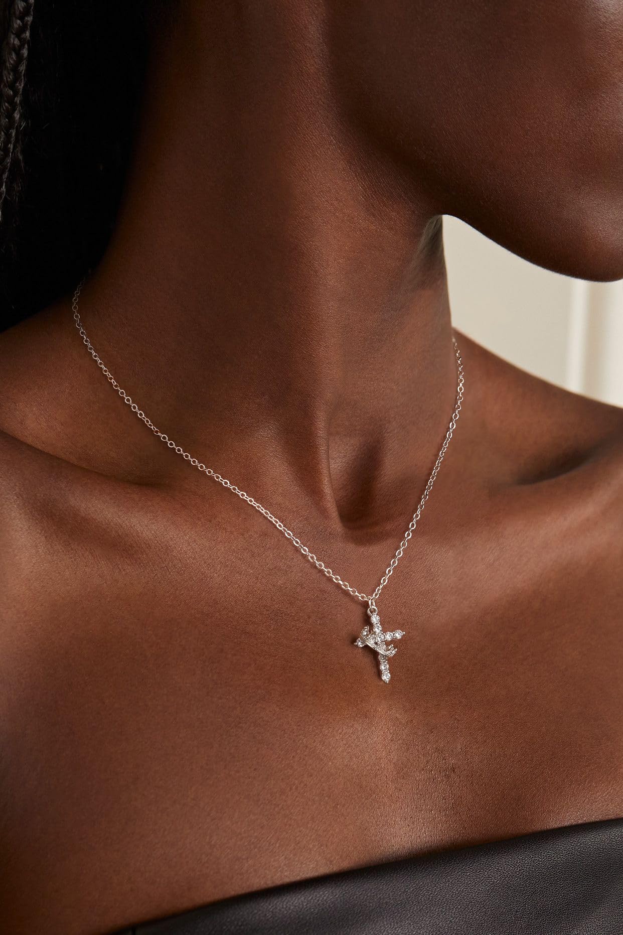 Robaice Silver Cross Necklace for Women, Sterling Silver Plated Crown Cross Pendant Necklace Cross Necklaces Faith Jewelry First Communion Necklace, Silver