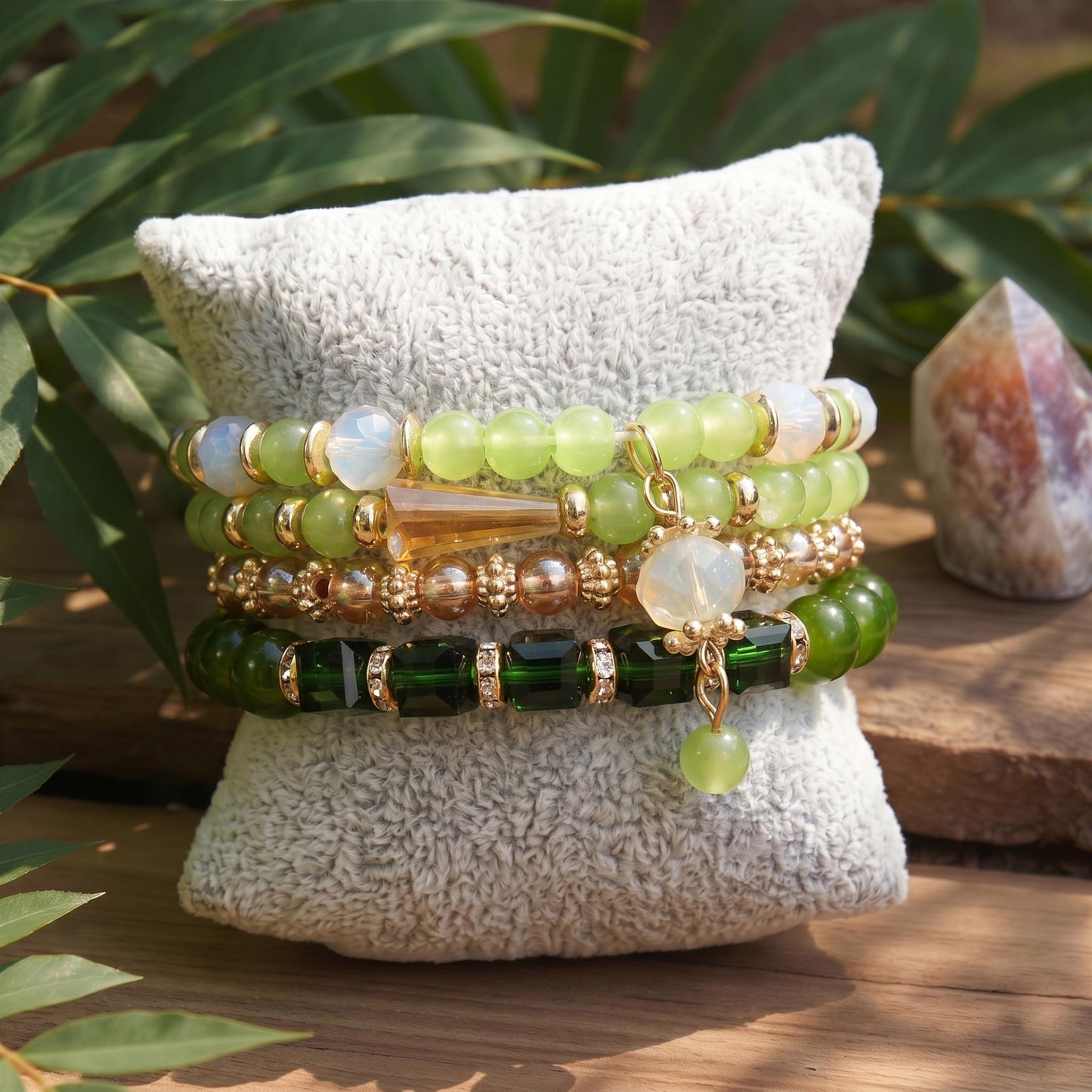 Tungary 4Pcs Beaded Bracelets for Women Bohemian Bracelet Stacks Handmade Natural Stone Stretch Bracelets Multi-Color Daily Wear Accessories Summer Beach Boho Jewelry Gift Green Style