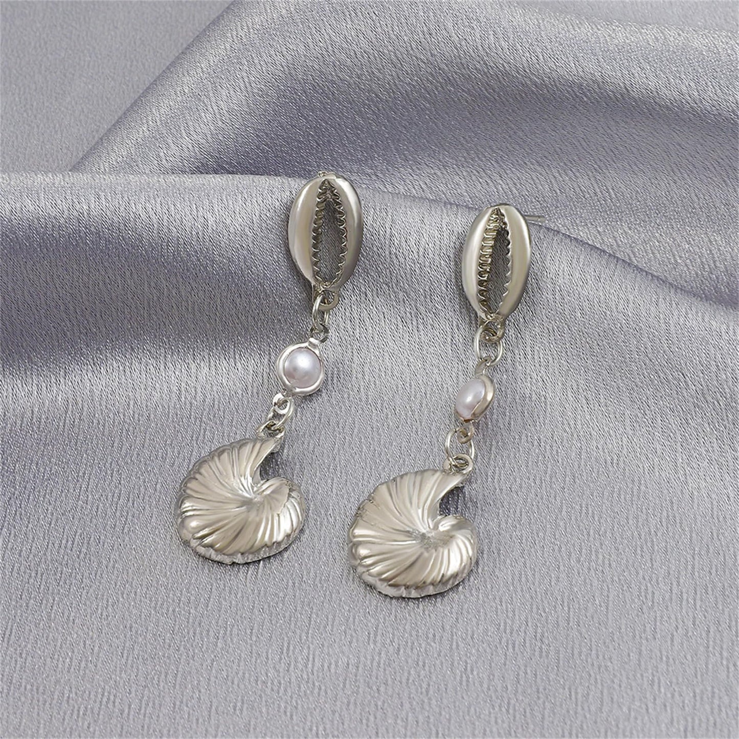 Asymmetric Starfish Seashell Earrings Gold Plated Boho Handmade Charm Cowrie Sea Shell Conch Star Ocean Animals Long Dangle Drop Earrings for Women Hawaii Summer Beach Party Holiday Jewelry Gifts (Silver conch earring)