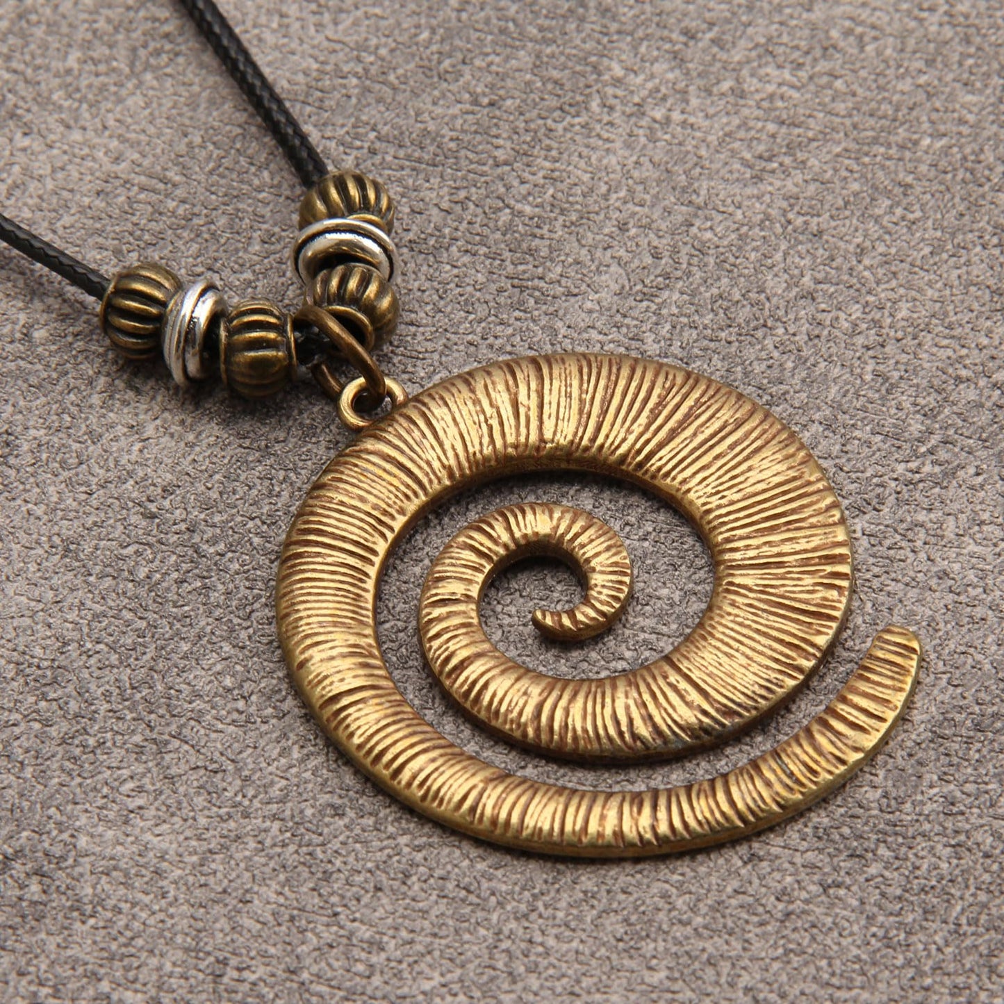 joymiao Bohemian Necklaces for Women Handmade Leather Necklace Long Boho Pendant Hippie Choker Necklace for Women Boho Style Jewelry