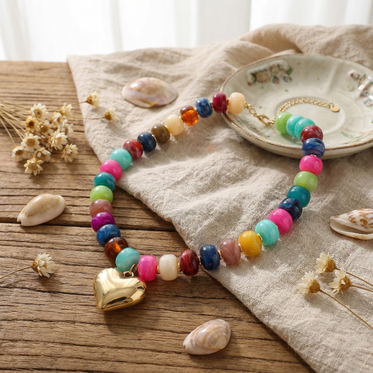 Frigotine Chunky Heart Necklace for Women Colorful Resin Beaded Choker Gold Puffy Heart Statement Trendy Acrylic Jewelry