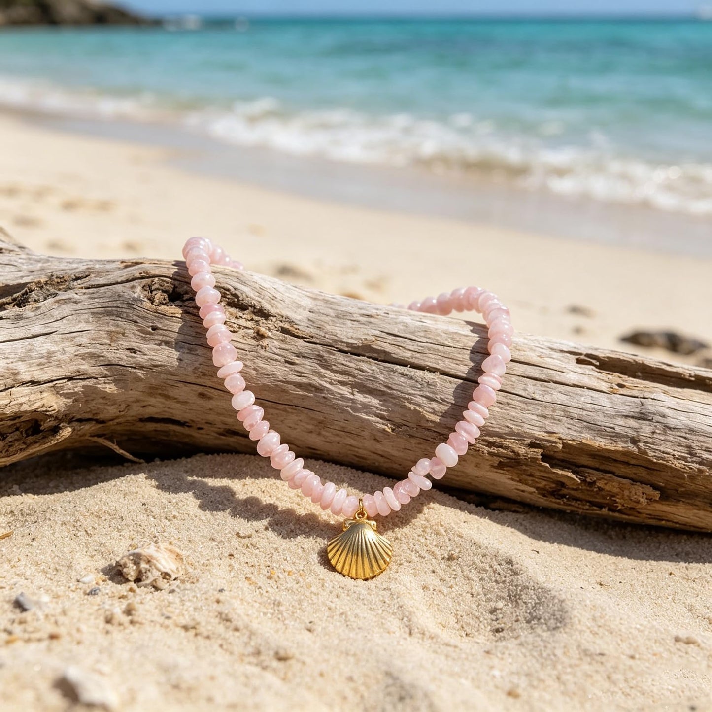 Zxcog Boho Shell Necklace for Women Gold Starfish Seashell Beaded Pendant Necklace Unique Pink Blue White Shell Necklaces Summer Trendy Beach Jewelry Gift (pink)