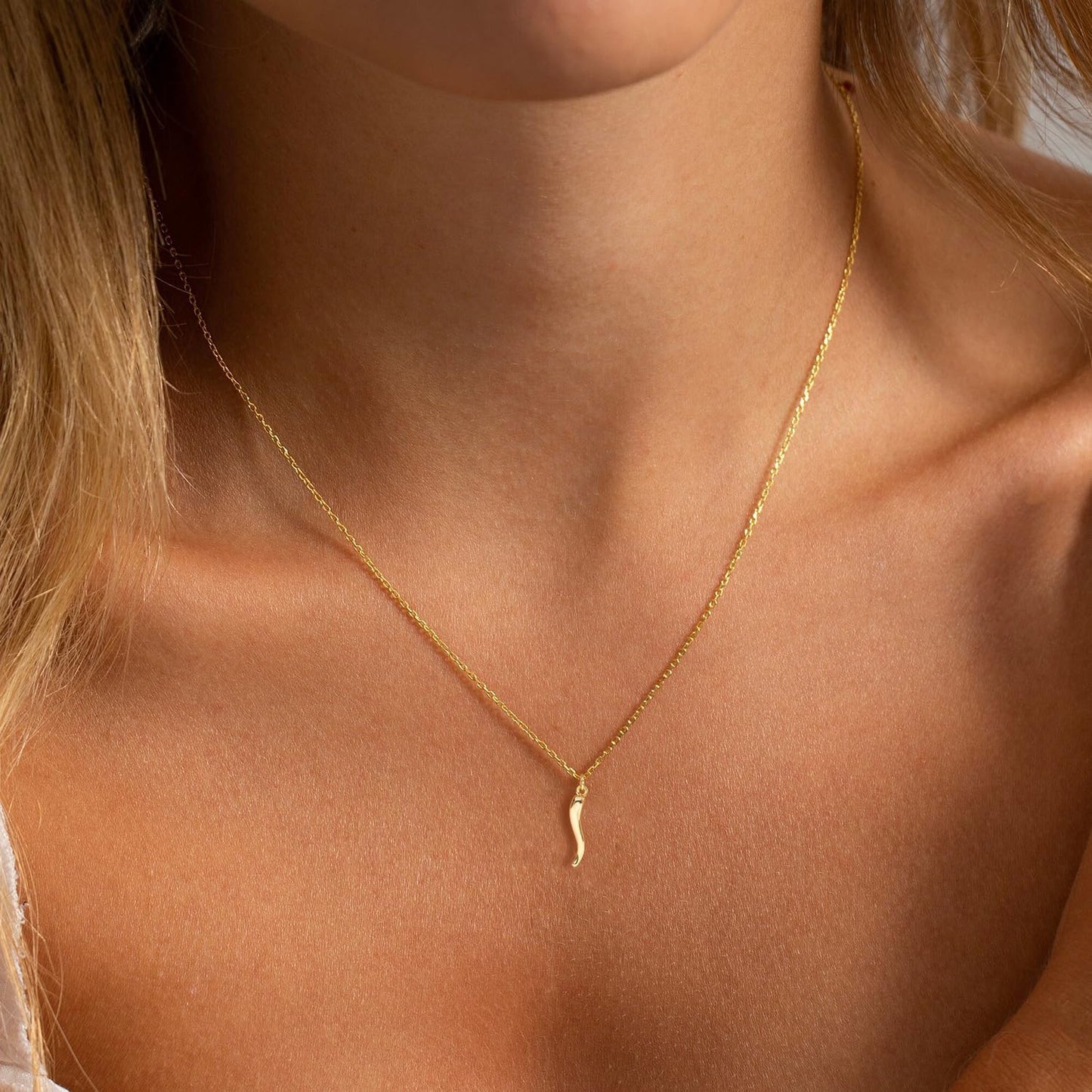 BSGRL Gold Necklace for Women-14K Gold Plated Chilli Italian Horn Dainty Gold Necklace 16.5”+2” ext