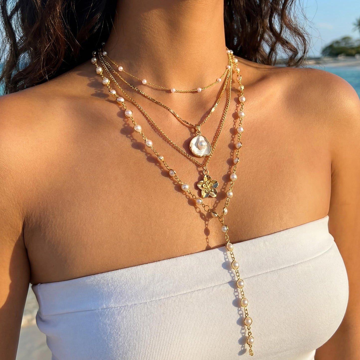 Shell Starfish Necklace for Women, Gold Plated Layered Pendant Necklace with Pearl Conch Charms, Boho Coastal Summer Beach Vacation Jewelry Gifts(Pearl)