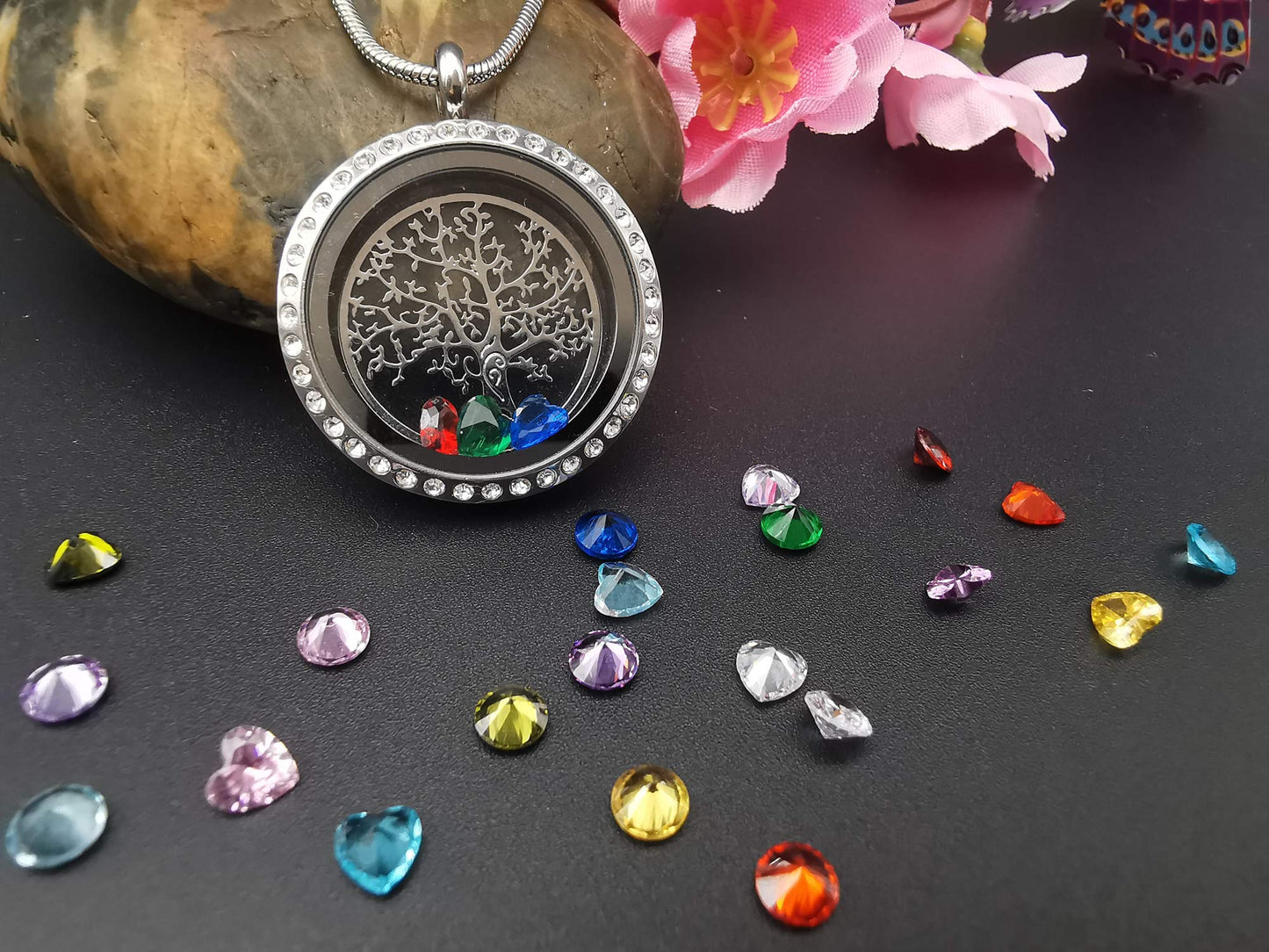 GOKING Grandmother Birthstone Necklace, Family Tree of Life Floating Locket for Grandma Mother, Gifts for Mom Nana Mimi Gigi Aunt Niece, Charms Living Memory Pendant