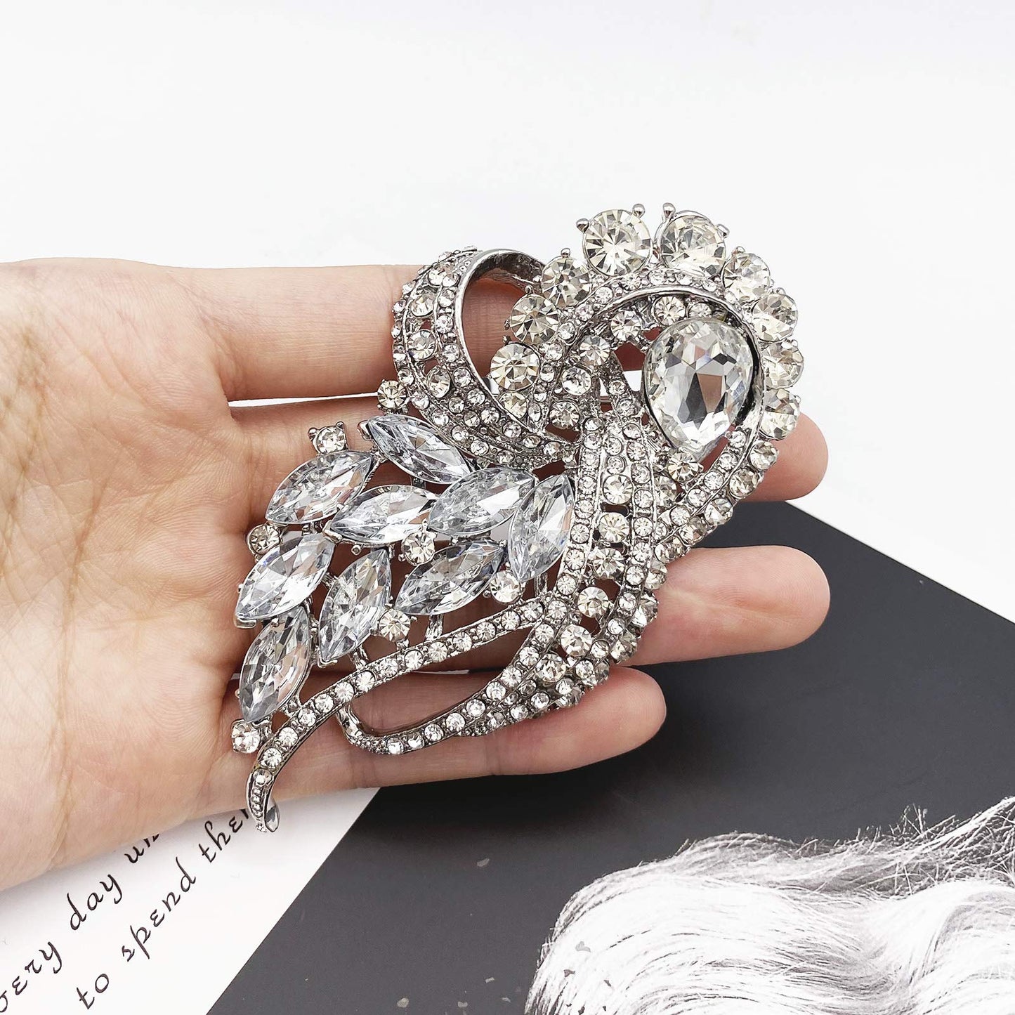 LAXPICOL Women's Vintage Blue Austrian Crystal Elegant Flower Teardrop Brooch Gold Tone (white)