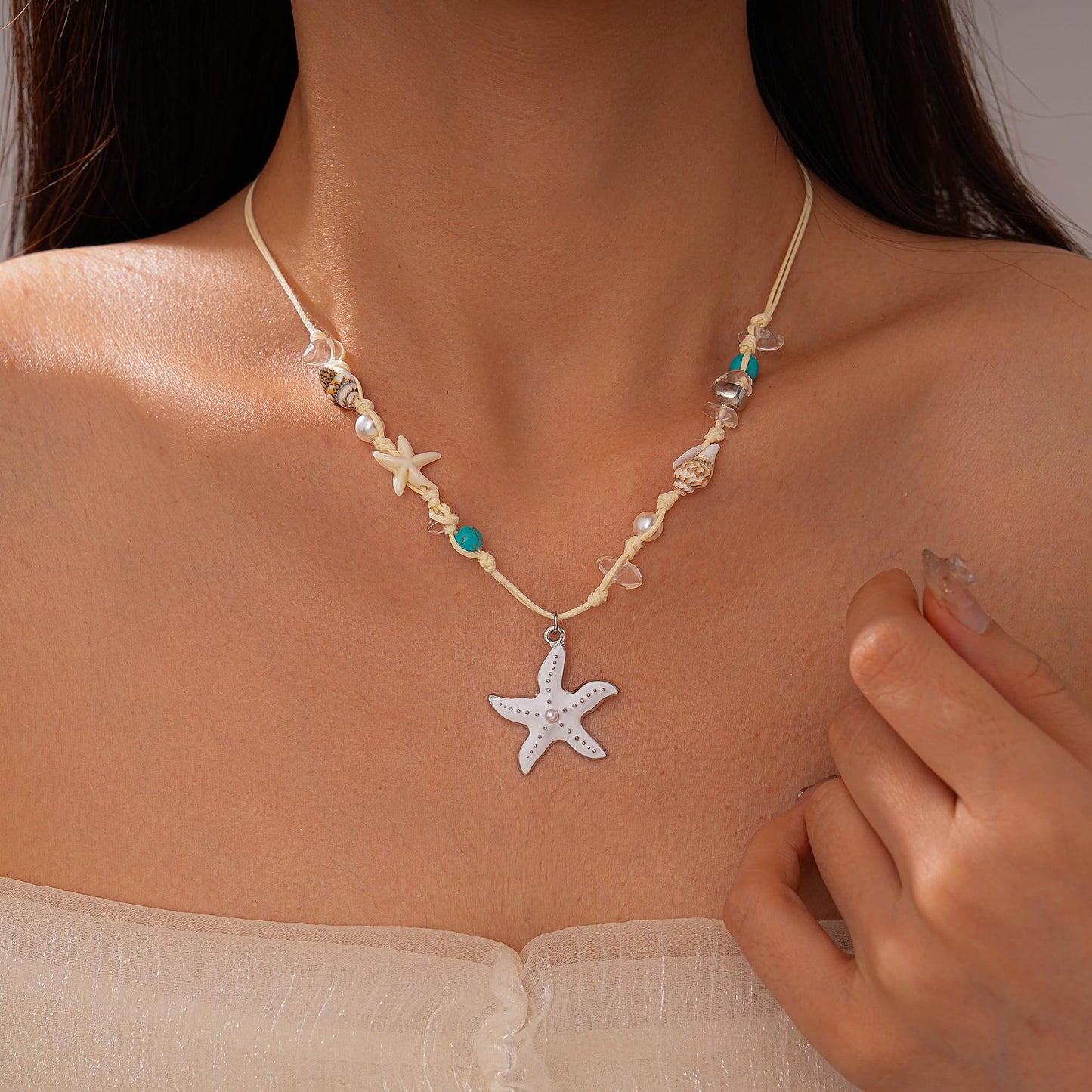 ANDKISS Sea Shell Necklace for Women Summer Adjustable Natural Starfish Necklace Boho Hawaii Beach Seashell Choker Jewelry Gift for Women
