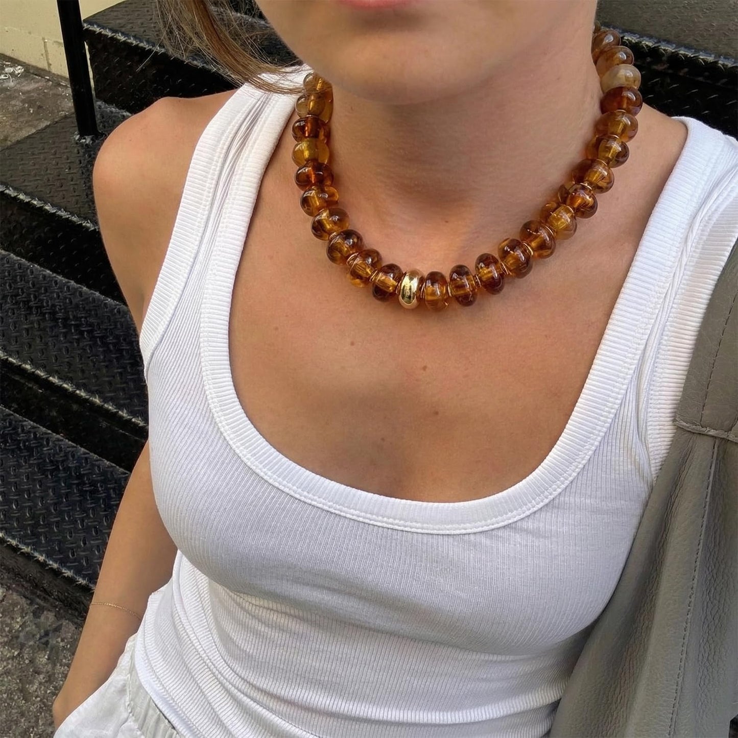 HolidayQbee Beaded Necklace for Women Chunky Beaded Choker Necklace Boho Oval Amber Big Bead Statement Necklaces Fashion Trendy Summer Beach Jewelry Gifts