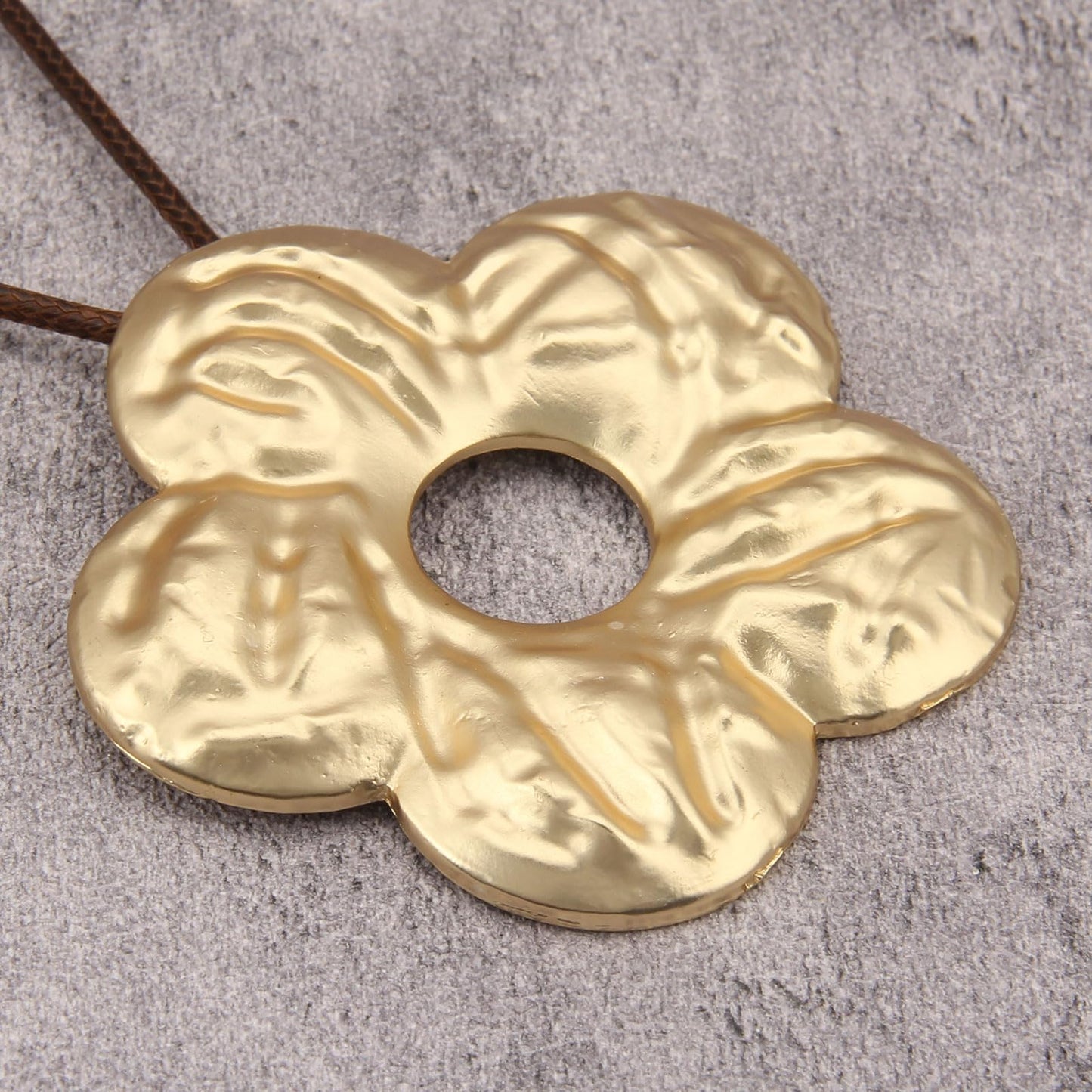 joymiao Vintage Necklace for Women Long Chunky Boho Pendant Necklace with Gold Flower Charm Hippie Statement Jewelry