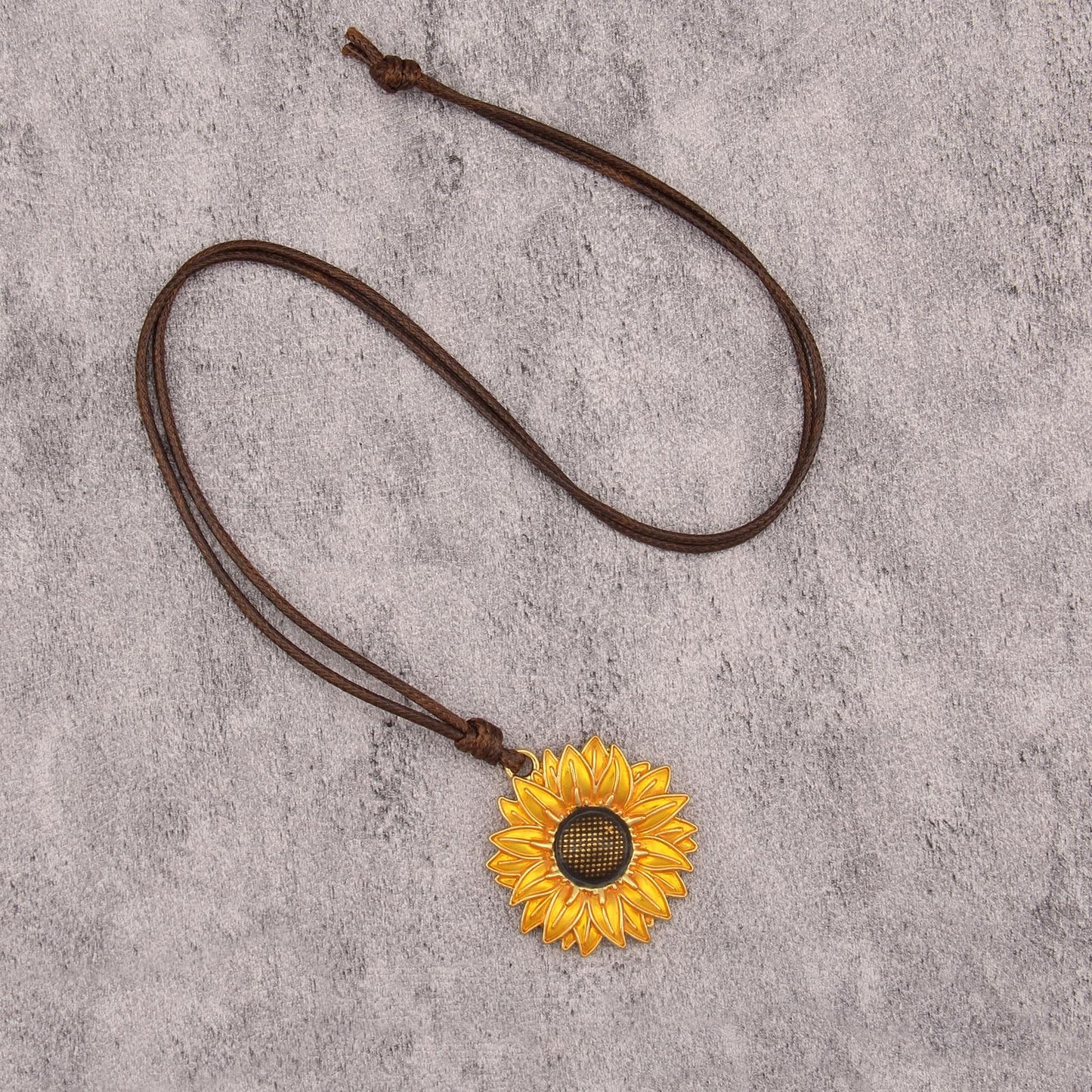 joymiao Long Chunky Necklaces for Women Vintage Necklace Sunflower Pendant Boho Style Choker Hippie Statement Necklace
