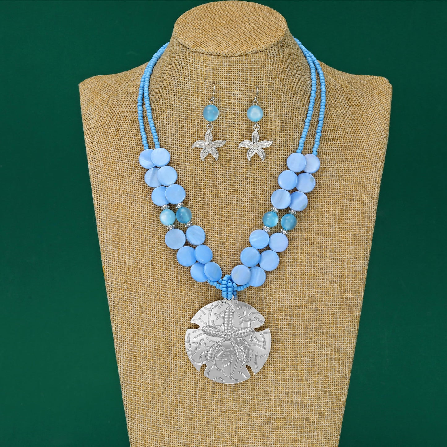 Perla Boho Starfish Necklace for Women, Chunky Layered Shell Beads Choker Necklace and Earrings Set, Ocean-Themed Summer Beach Jewelry (Light blue)