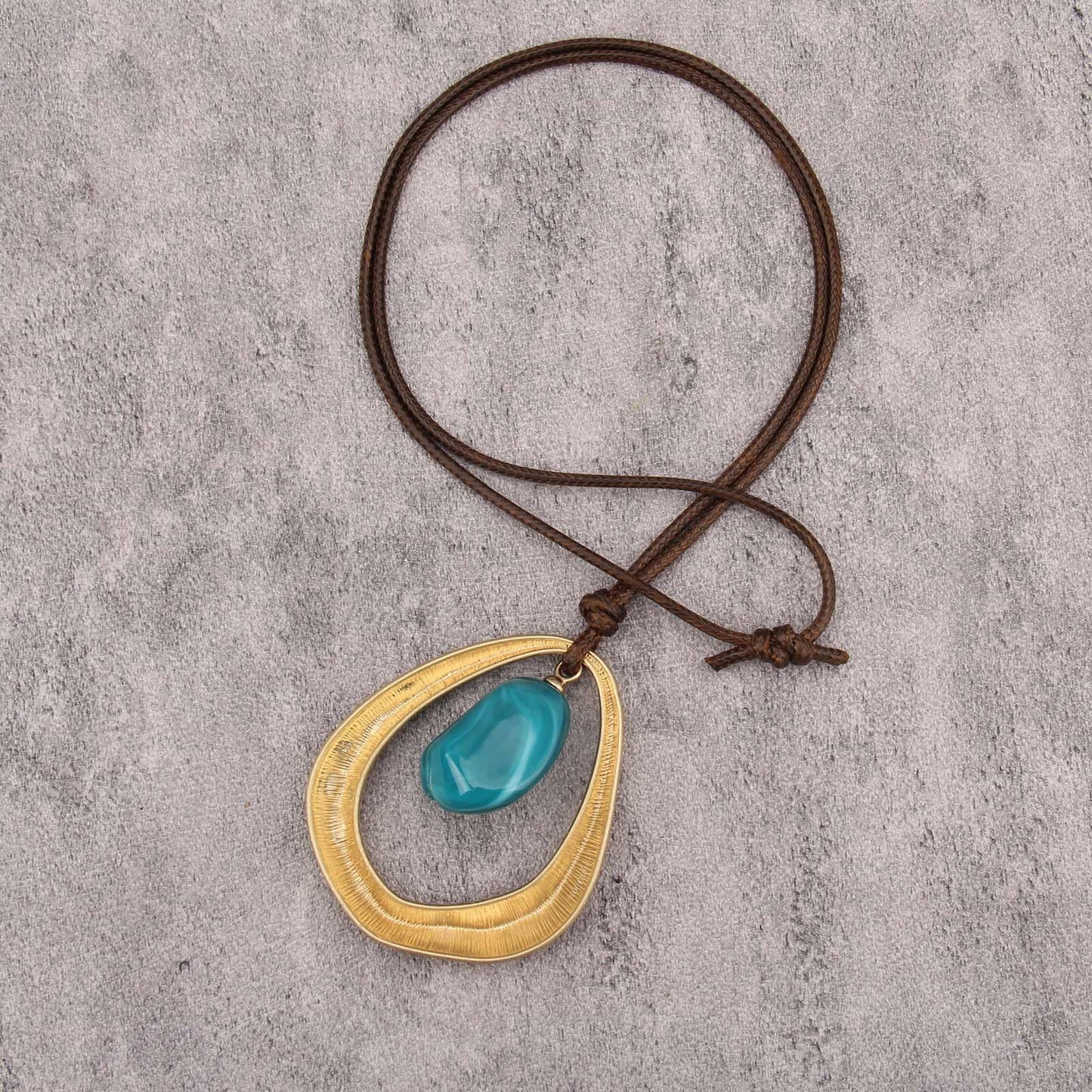 joymiao Chunky Pendant Necklace Women Boho Statement Vintage Necklace with Blue Resin Stone Gold Casual Hippie Bohemian Jewelry