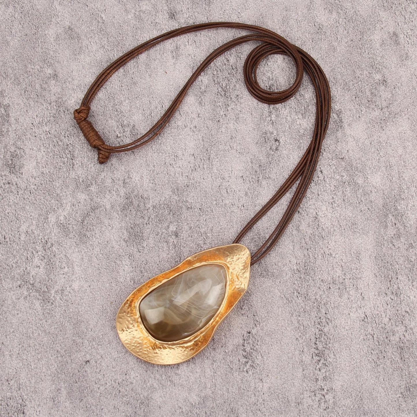 joymiao Vintage Necklace Boho Chunky Necklace for Women Long Pendant Necklace with Large Chunky Pendant Hippie Bohemian jewelry