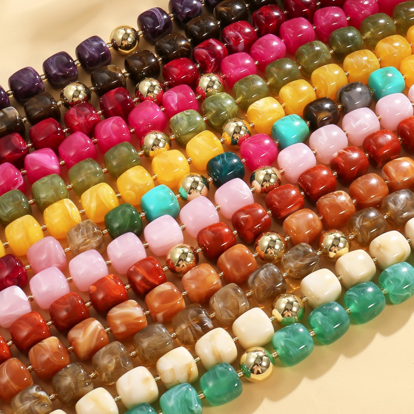 BREPINE Olive Green Chunky Necklaces for Women Multicolored Large Square Resin Beads Necklace Trendy Bold Statement Beaded Summer Candy jelly Vacation Choker