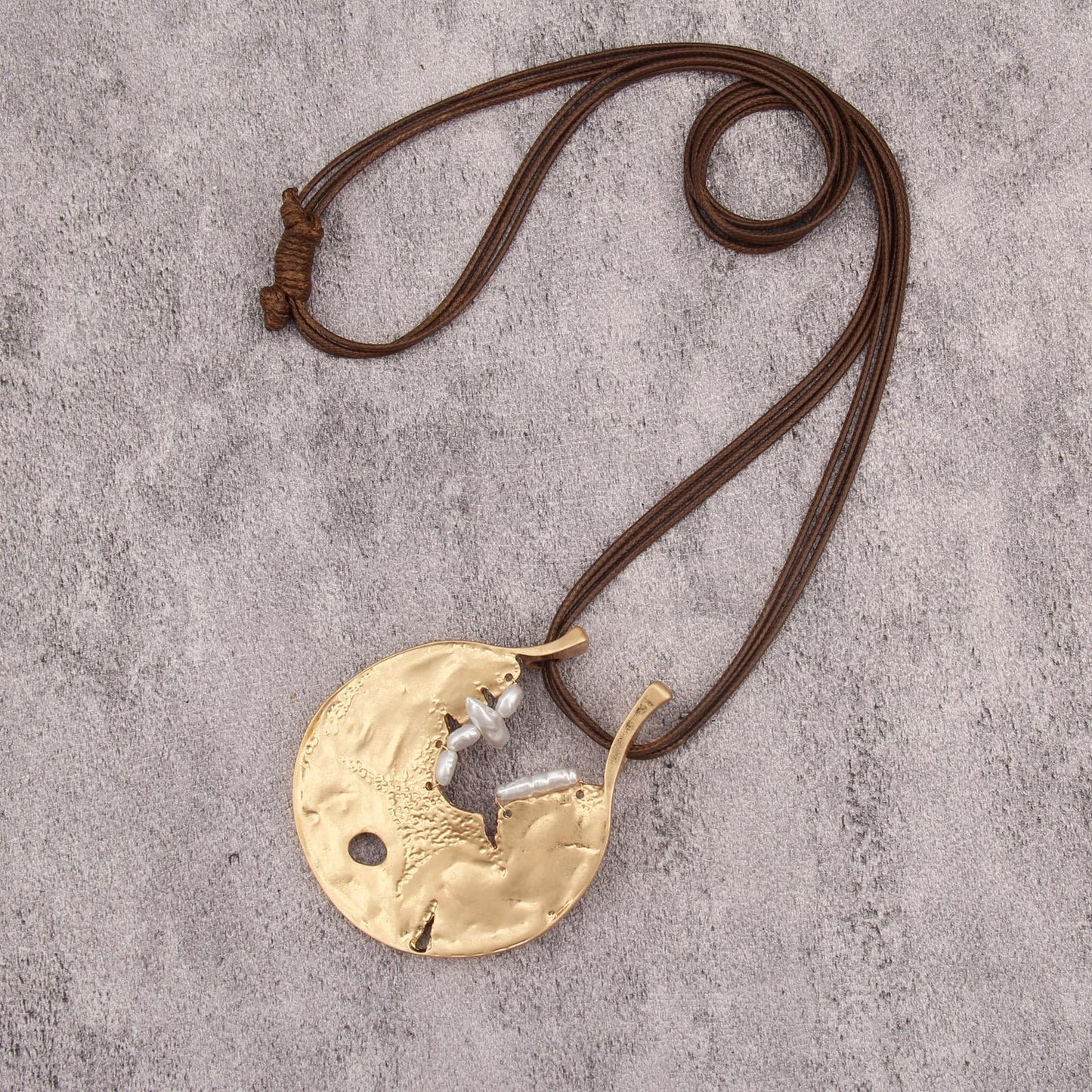 joymiao Boho Long Necklaces for Women Vintage Chunky Statement Necklace with Large Gold Circle Pendant and Pearl Long Boho Hippie Jewelry