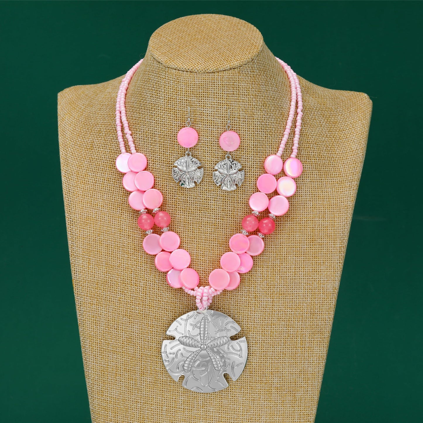 Perla Boho Starfish Necklace for Women, Chunky Layered Shell Beads Choker Necklace and Earrings Set, Ocean-Themed Summer Beach Jewelry (Light pink)