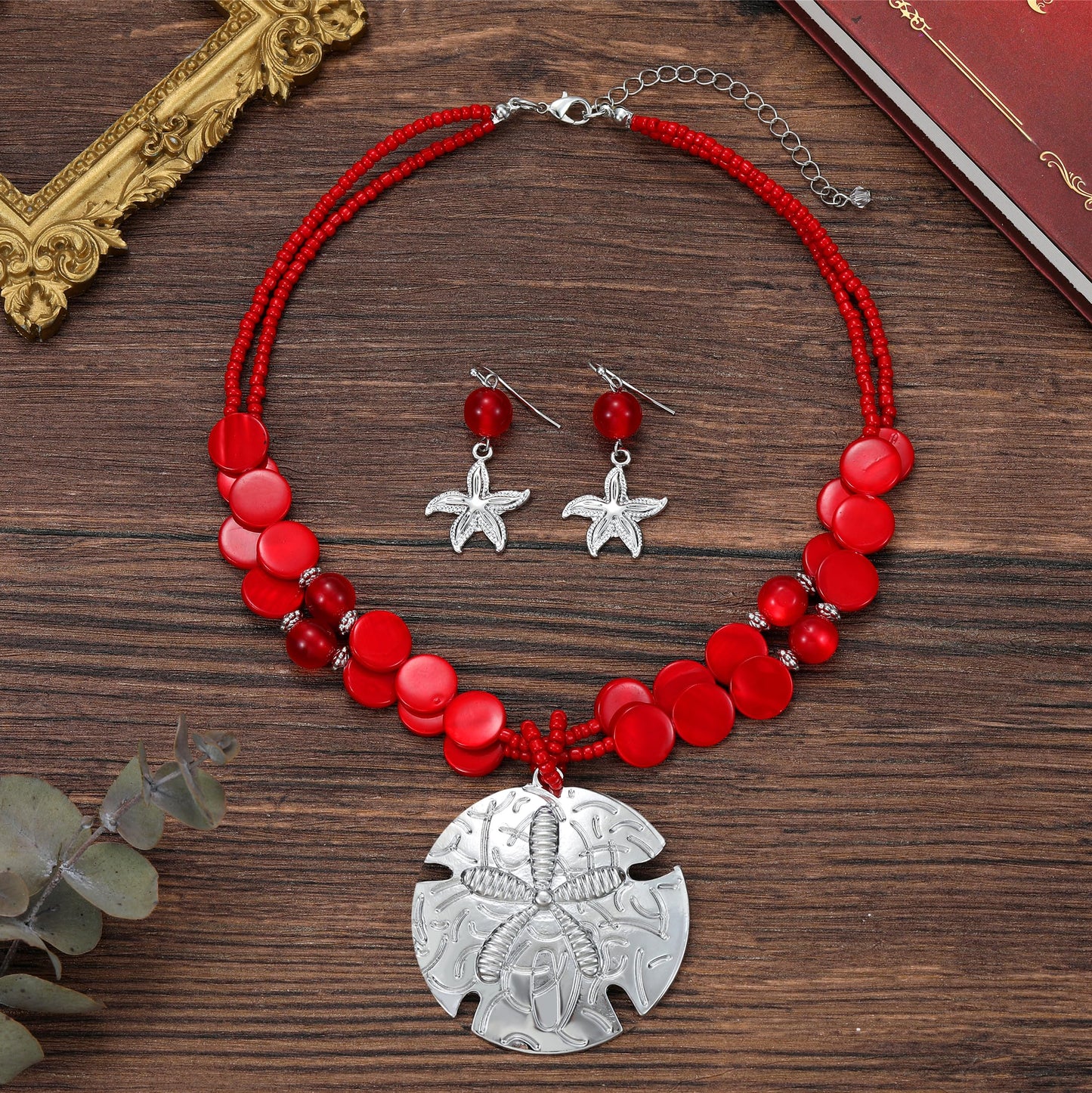 Perla Boho Starfish Necklace for Women, Chunky Layered Shell Beads Choker Necklace and Earrings Set, Ocean-Themed Summer Beach Jewelry (Red)